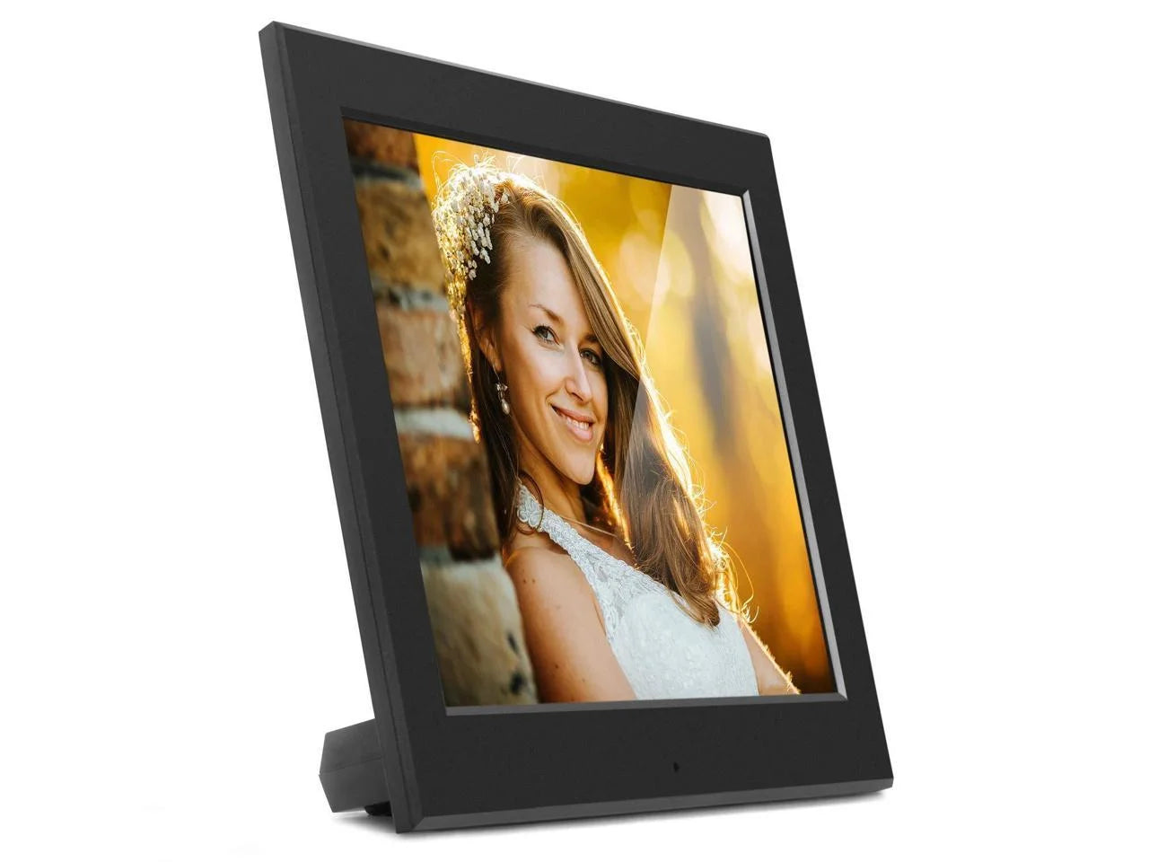 8" Slim Digital Photo Frame with Auto Slideshow (1024 X 768 Resolution, 4:3 Aspect Ratio)