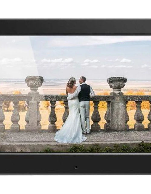 Load image into Gallery viewer, 8&quot; Slim Digital Photo Frame with Auto Slideshow (1024 X 768 Resolution, 4:3 Aspect Ratio)
